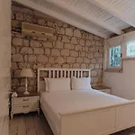 Oda ve Kahvaltı Cadde75 Alaçatı *