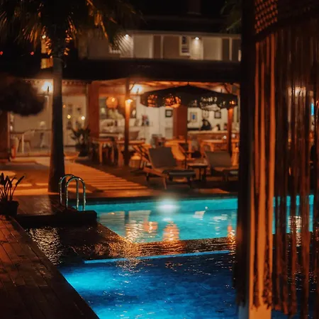 Cadde75 Alacati Frühstückspension *