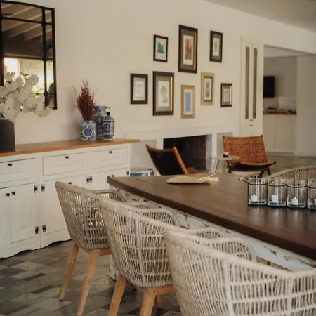 Cadde75 Alacati ベッド・アンド・ブレックファスト Çeşme